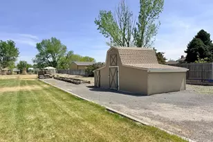 2202 Harvey Pl, Pueblo, CO 81006 - Photo 42