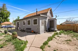2320 Spruce St, Pueblo, CO 81004 - Photo 2