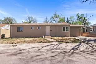 1618 Alexander Cir, Pueblo, CO 81001 - Photo 2
