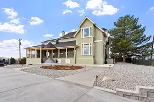 708 W 18th St, Pueblo, CO 81003 - Photo 2