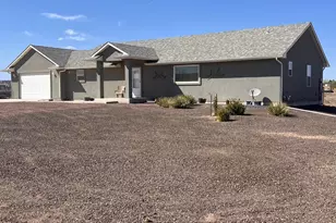 785 E Bedford Dr, Pueblo West, CO 81007 - Photo 2