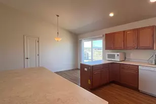 785 E Bedford Dr, Pueblo West, CO 81007 - Photo 8