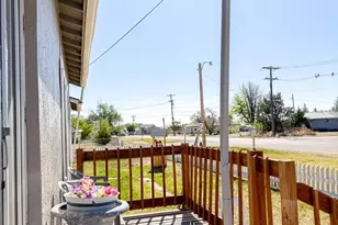 44 E 6th St, Las Animas, CO 81054 - Photo 12