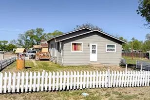44 E 6th St, Las Animas, CO 81054 - Photo 14