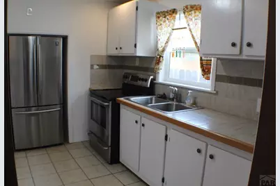 911 E 6th St, Pueblo, CO 81001 - Photo 6