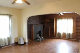 911 E 6th St, Pueblo, CO 81001 - Photo 2