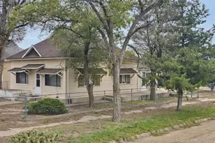 658 St Vrain Ave, Las Animas, CO 81054 - Photo 1