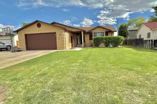 14 Chaparral Cir, La Junta, CO 81050 - Photo 2