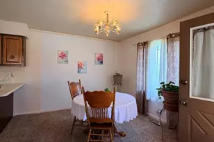 142 Douglas Ln, Pueblo, CO 81001 - Photo 8