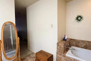 142 Douglas Ln, Pueblo, CO 81001 - Photo 20