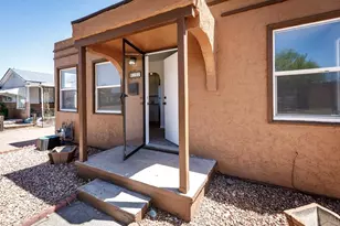 422 S Prairie Ave, Pueblo, CO 81005 - Photo 2