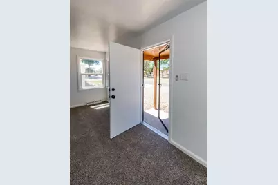 422 S Prairie Ave, Pueblo, CO 81005 - Photo 16