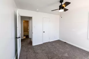 422 S Prairie Ave, Pueblo, CO 81005 - Photo 12
