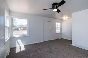422 S Prairie Ave, Pueblo, CO 81005 - Photo 8