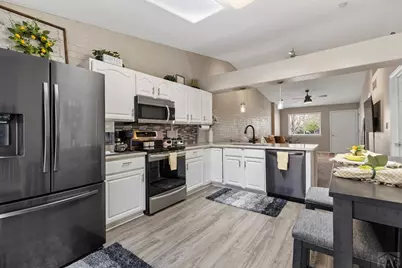 2102 Chatalet Lane #D., Pueblo, CO 81005 - Photo 4