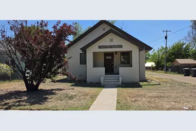 406 E Oak St, Lamar, CO 81052 - Photo 1
