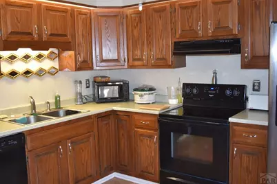 2111 Chatalet Lane #K, Pueblo, CO 81005 - Photo 10