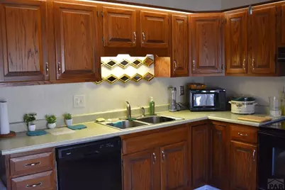 2111 Chatalet Lane #K, Pueblo, CO 81005 - Photo 8