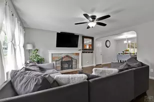 1512 Rushmore Dr, Colorado Springs, CO 80910 - Photo 6