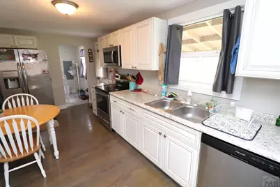 749 W Corona Ave, Pueblo, CO 81004 - Photo 8