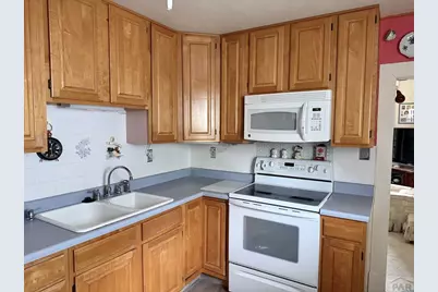 214 E Routt Ave, Pueblo, CO 81004 - Photo 4