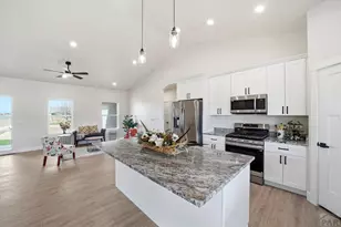 1218 N Challenger Pl, Pueblo West, CO 81007 - Photo 8