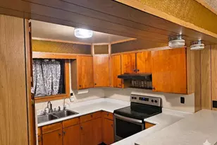 824 W 7th St, Walsenburg, CO 81089 - Photo 12