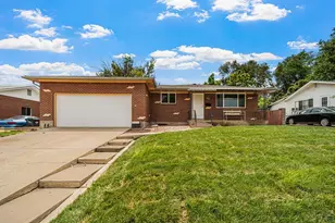 24 Radcliff Ln, Pueblo, CO 81005 - Photo 4
