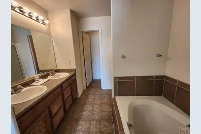 2220 Meadowlark Ln, Pueblo, CO 81008 - Photo 10