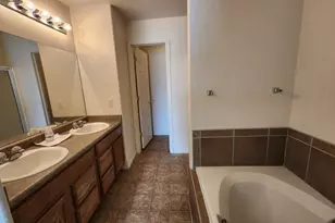 2220 Meadowlark Ln, Pueblo, CO 81008 - Photo 10