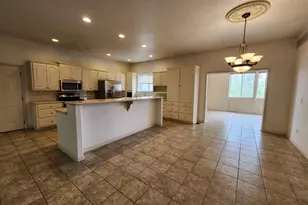 6055 Pine Bluff Dr, Pueblo, CO 81004 - Photo 2