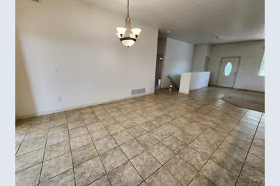 6055 Pine Bluff Dr, Pueblo, CO 81004 - Photo 6