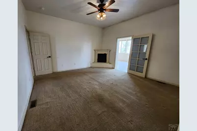 6055 Pine Bluff Dr, Pueblo, CO 81004 - Photo 10