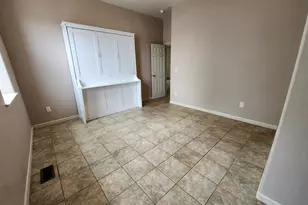 6055 Pine Bluff Dr, Pueblo, CO 81004 - Photo 14