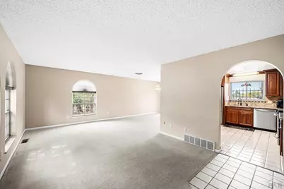 8 Courtney Place, Pueblo, CO 81001 - Photo 10
