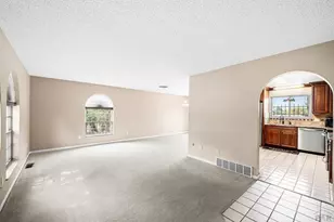 8 Courtney Pl, Pueblo, CO 81001 - Photo 10