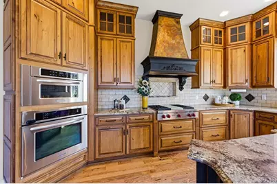 5672 St Charles River Dr, Pueblo, CO 81004 - Photo 32