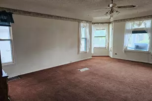 2105 Pine St, Pueblo, CO 81004 - Photo 10