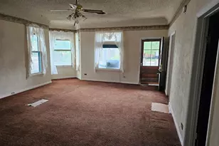 2105 Pine St, Pueblo, CO 81004 - Photo 6