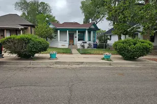 2105 Pine St, Pueblo, CO 81004 - Photo 2