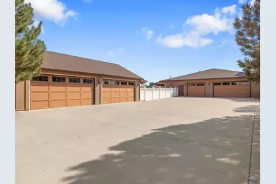 1180 S Oakleaf Dr, Pueblo West, CO 81007 - Photo 4
