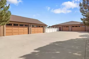 1180 S Oak Leaf Dr, Pueblo West, CO 81007 - Photo 4