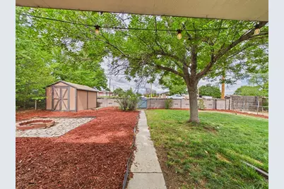 1615 Englewood Dr, Pueblo, CO 81005 - Photo 32