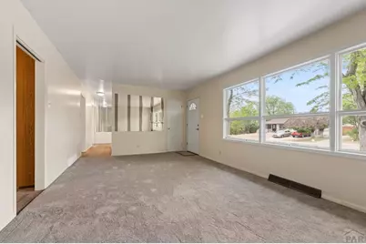1806 Mackenzie Rd, Pueblo, CO 81001 - Photo 8