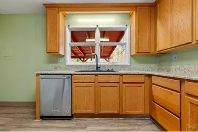 1806 Mackenzie Rd, Pueblo, CO 81001 - Photo 10