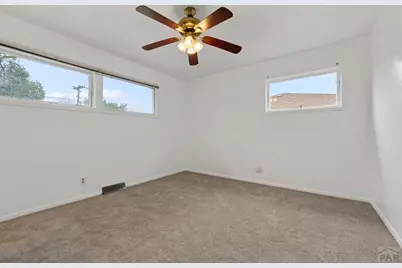 1806 Mackenzie Rd, Pueblo, CO 81001 - Photo 14
