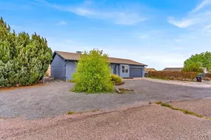 311 E Bond Dr, Pueblo, CO 81007 - Photo 2