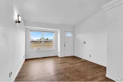 311 E Bond Dr, Pueblo, CO 81007 - Photo 4