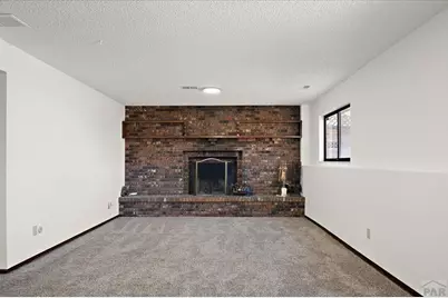 208 Starlite Dr, Pueblo, CO 81005 - Photo 32
