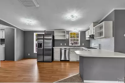 708 Santa Clara Ave, Pueblo, CO 81005 - Photo 6